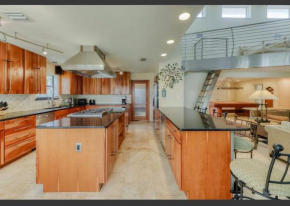 Exclusive Canal Home & Dock In Gulf Breeze